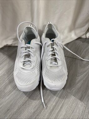 Women's White Breathable Athletic Sneakers